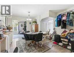 1021 WELLINGTON AVENUE - 16