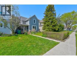 1021 WELLINGTON AVENUE - 3