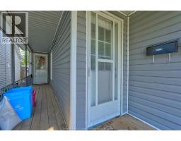 1021 WELLINGTON AVENUE - 4