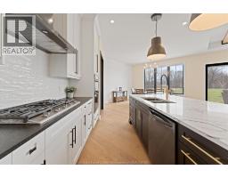 16 YORK BOULEVARD - 15