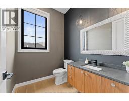 16 YORK BOULEVARD - 21