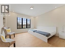 16 YORK BOULEVARD - 23