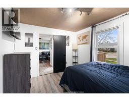 2228 Elsmere AVENUE - 22
