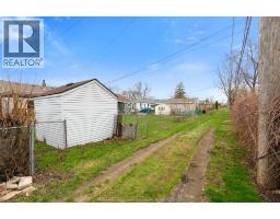 2228 Elsmere AVENUE - 33