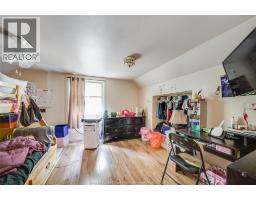 1066 HICKORY - 12
