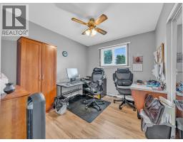 20 ST. CHARLES PL - 14