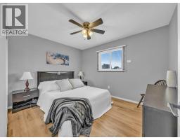 20 ST. CHARLES PL - 17