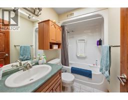 5760 WAYNE - 30