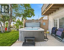 866 POINT PELEE DRIVE - 28