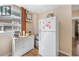 1118 LOUIS AVENUE - 15