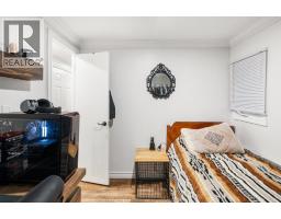 31 DANA DRIVE - 22