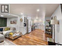 31 DANA DRIVE - 9