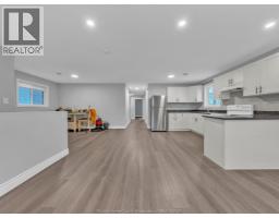 776 University Ave E - 22