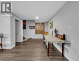 776 University Ave E - 35