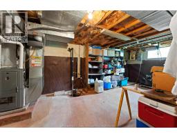 702 Notre Dame STREET - 17