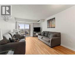 3000 SANDWICH STREET UnitNo. 316 - 6