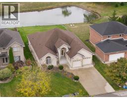 1075 STONEYBROOK - 10