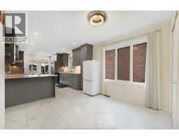 1075 STONEYBROOK - 19