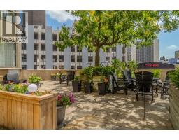 75 RIVERSIDE DRIVE E UnitNo. 1609 - 29