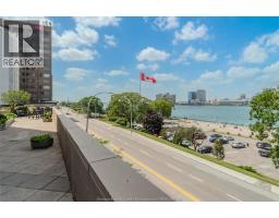 75 RIVERSIDE DRIVE E UnitNo. 1609 - 35