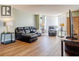 75 RIVERSIDE DRIVE E UnitNo. 1609 - 5