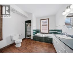 265 MACNAB STREET North - 21