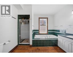265 MACNAB STREET North - 23