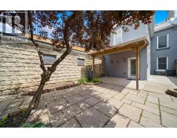 265 MACNAB STREET North - 32