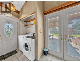 3551 DOMINION BOULEVARD - 19