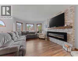 421 MCLELLAN - 7