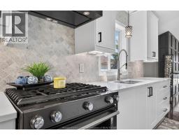 355 SACRED HEART DRIVE - 22