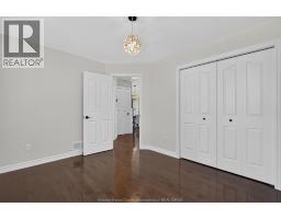 355 SACRED HEART DRIVE - 35