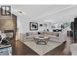 355 SACRED HEART DRIVE - 42