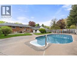 4018 Casgrain - 34