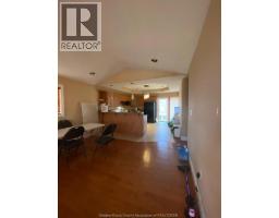 4518 HELSINKI CRESCENT - 6