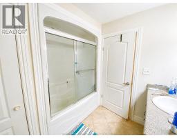 4518 HELSINKI CRESCENT - 7