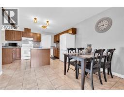 399 ROSEWOOD CRESCENT - 10