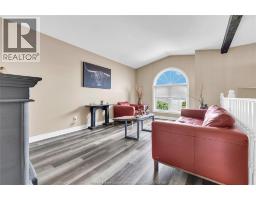 399 ROSEWOOD CRESCENT - 11