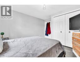 399 ROSEWOOD CRESCENT - 28