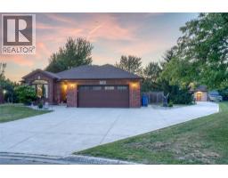 113 BEACH COURT - 2