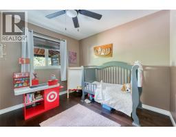 113 BEACH COURT - 32
