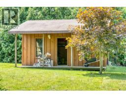 113 BEACH COURT - 6