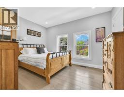 864 Monmouth ROAD - 18