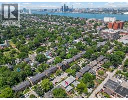 864 Monmouth ROAD - 32