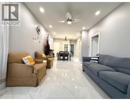 1116 WYANDOTTE East - 10