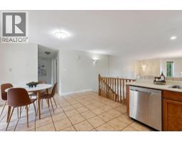 1544 IMPERIAL CRESCENT - 11