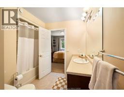 210 Vintage Oak DRIVE - 34