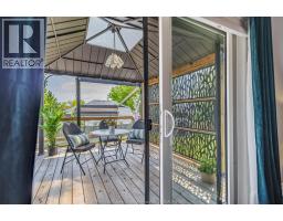 257 ROBINSON AVENUE - 21
