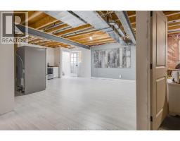 257 ROBINSON AVENUE - 35