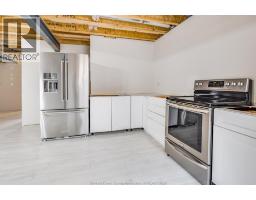 257 ROBINSON AVENUE - 38